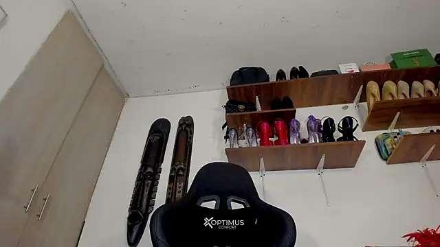 sashasweethot live sex cam