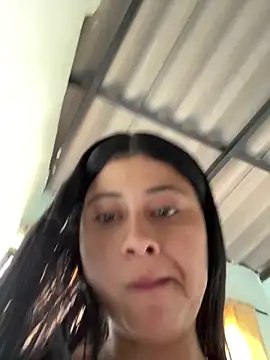 Lucy_0212's cam snapshot