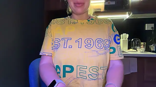 Miravynn live sex cam