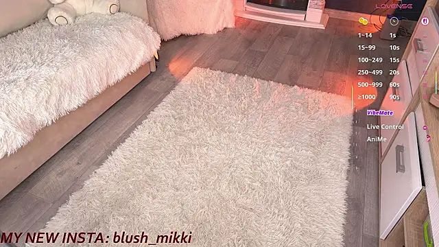 mikkixmeow live sex cam