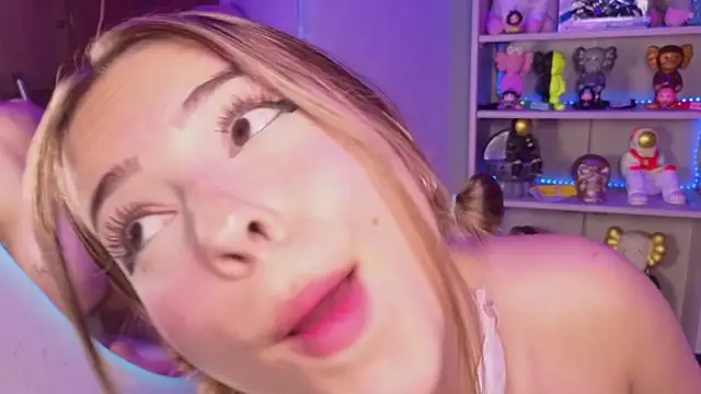 EmilyMiller_ live sex cam