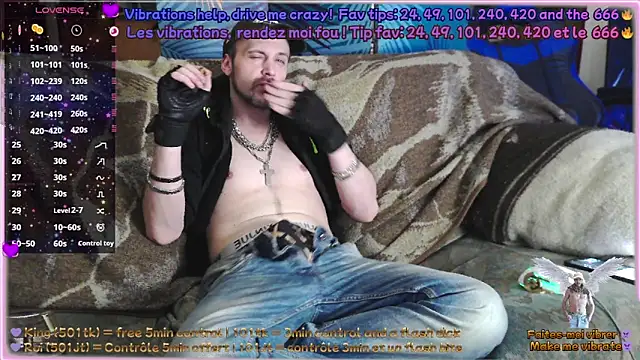 SwatRocShy live sex cam