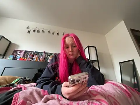 pinkhairfun16's cam snapshot