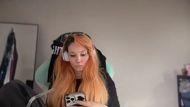 FRRANNKIE live sex cam