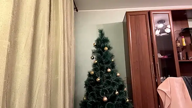 Adel_strongwoman's cam snapshot