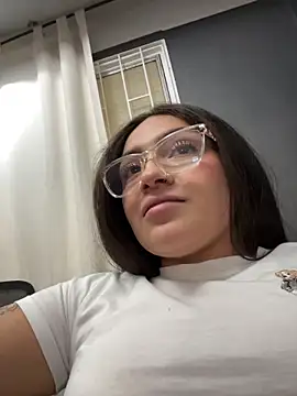 Alyha_Cortes live sex cam