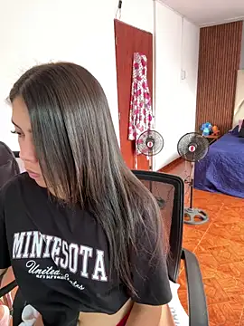 Luna_rousse26's cam snapshot