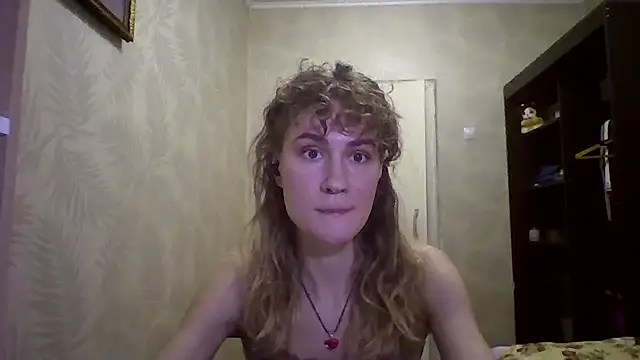 DeanneGilcher's cam snapshot