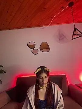 Maraia_pink18's cam snapshot