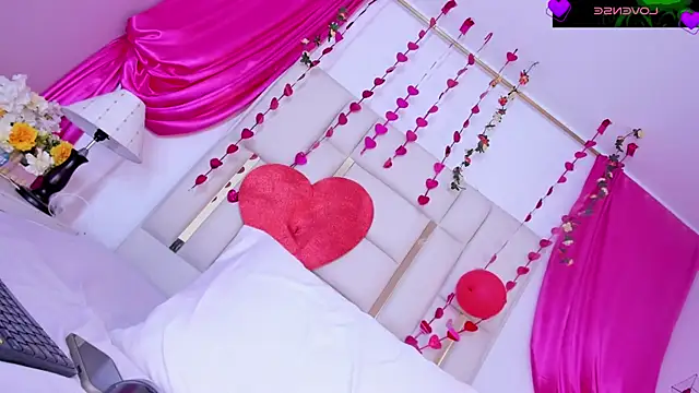 Silvanna-Casstro live sex cam