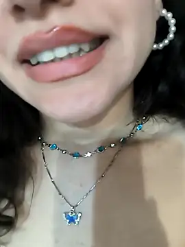 HoneyAspenya's cam snapshot