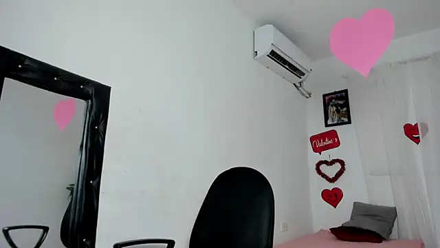 nella_smith72's cam snapshot