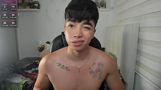 santy7v7 live sex cam