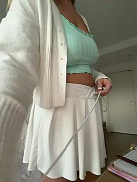 streetdoll live sex cam