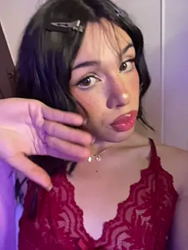DollCamila live sex cam