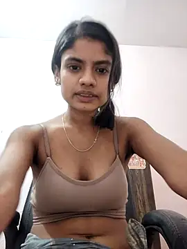 Colleage-girl's cam snapshot