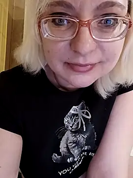 VikaKing live sex cam