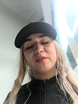 violet-grey's cam snapshot