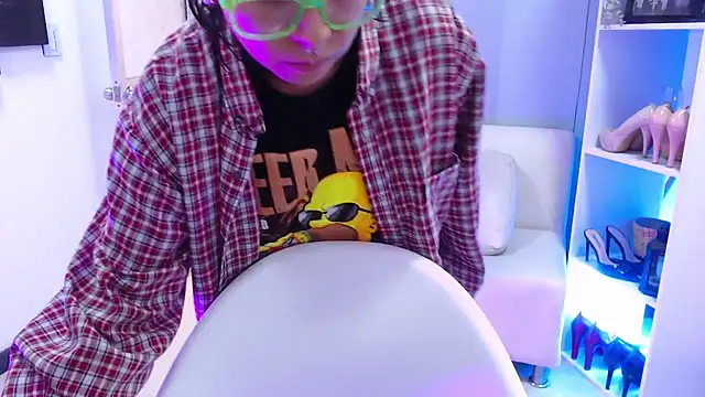 Queen_fit77's cam snapshot