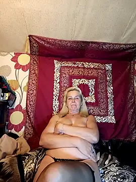 CassandraSandra44 live sex cam