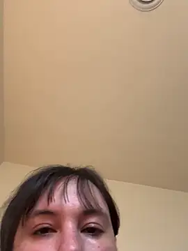 h_oney4411's cam snapshot