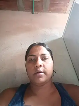 Giselabrunette25 live sex cam