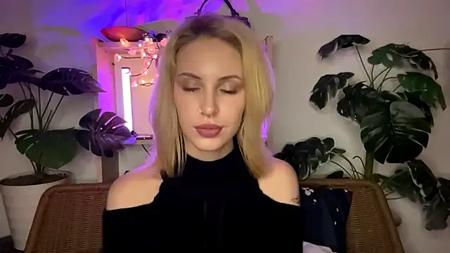 FruitedRiding's cam snapshot