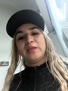 violet-grey's cam snapshot