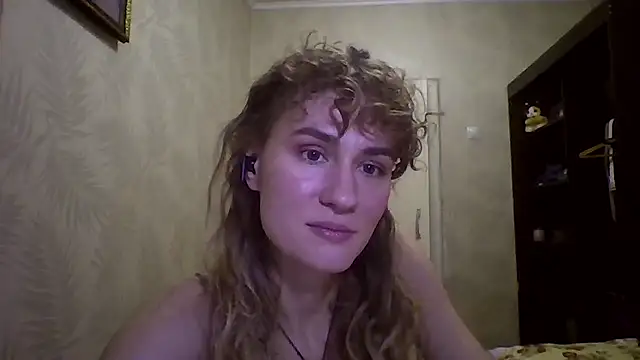 DeanneGilcher's cam snapshot