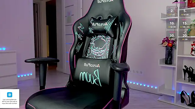 QueenAliceX's cam snapshot