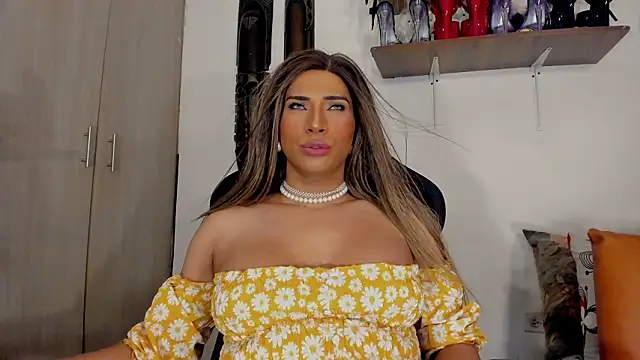 sashasweethot live sex cam