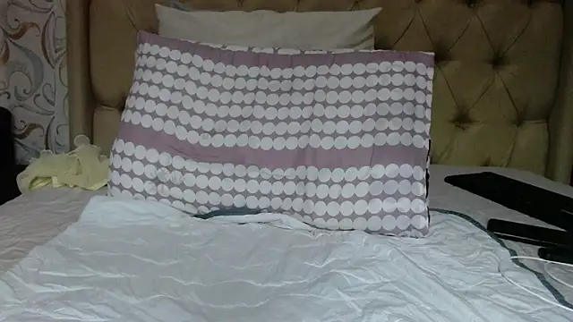 QUEENSHEBAxx01 live sex cam