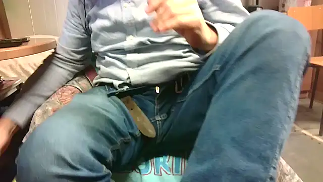 Giulio35_Pika live sex cam