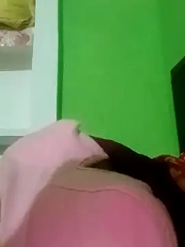 swartilodhi123's cam snapshot