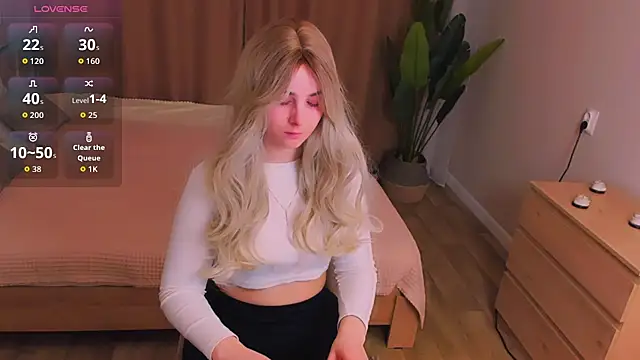 Maddy_Wood_'s cam snapshot