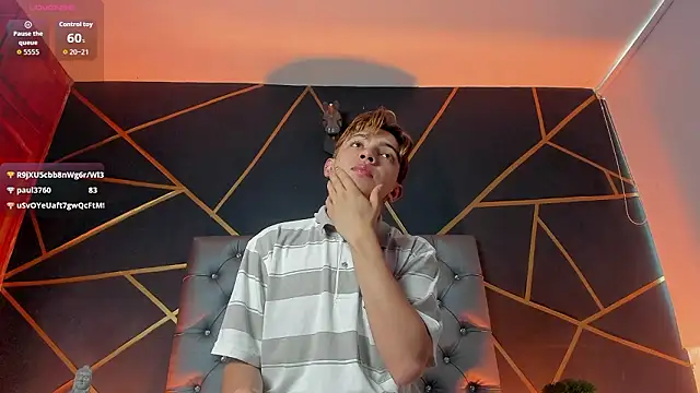 Lian_Miller1_'s cam snapshot