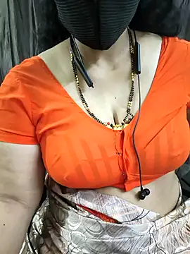 bhuvana_555's cam snapshot