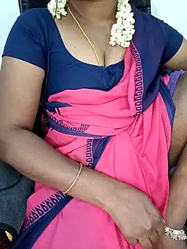 Tamil-hotwife's cam snapshot