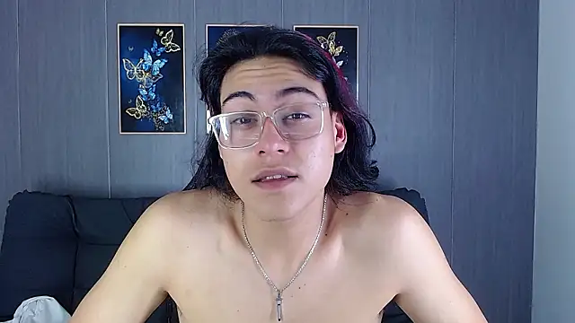 dirty_model's cam snapshot