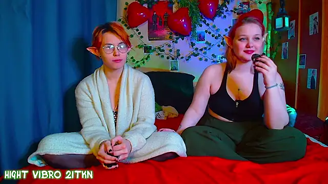 TrickyKitsune live sex cam