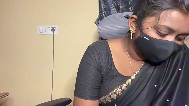 Tanuja-Sexy's cam snapshot