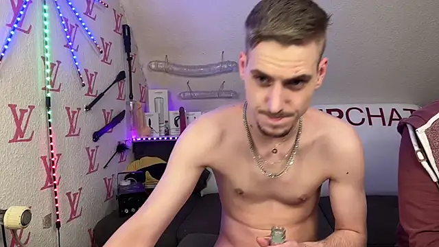 Cookieboy88 live sex cam