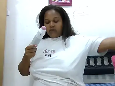 PerlaCurvasgrandes's cam snapshot