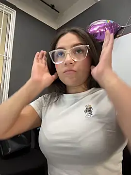 Alyha_Cortes's cam snapshot