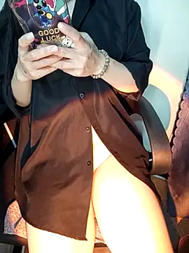 Cherry_Le02 live sex cam