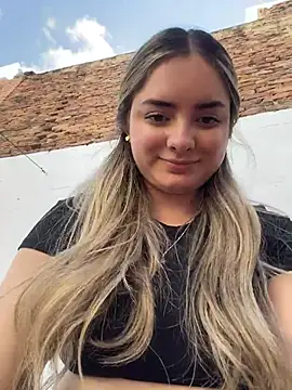 imlindapink live sex cam