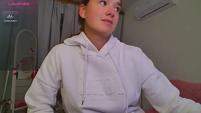 LovelyJessie live sex cam