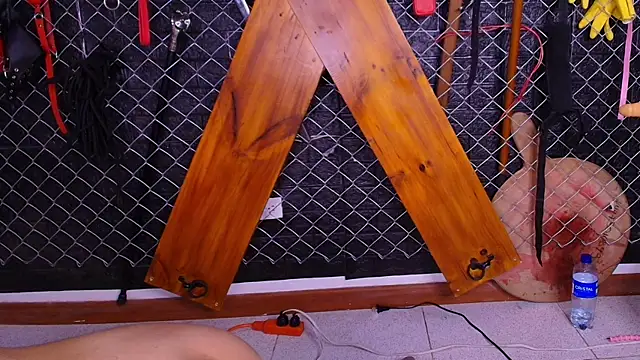 Miss_Juliett_bdsm live sex cam