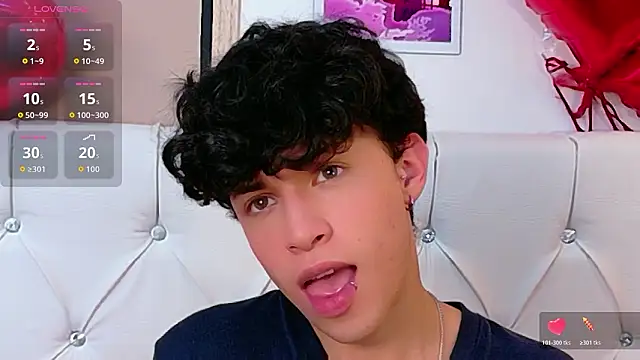 Axel__Evans live sex cam