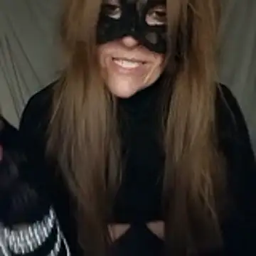 23Milly live sex cam